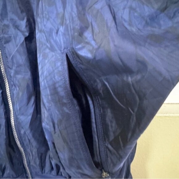 ASICS Floral Lightweight GPX Packable Hood Jacket Run Pocket Full Zip Stretch XS - Picture 11 of 16